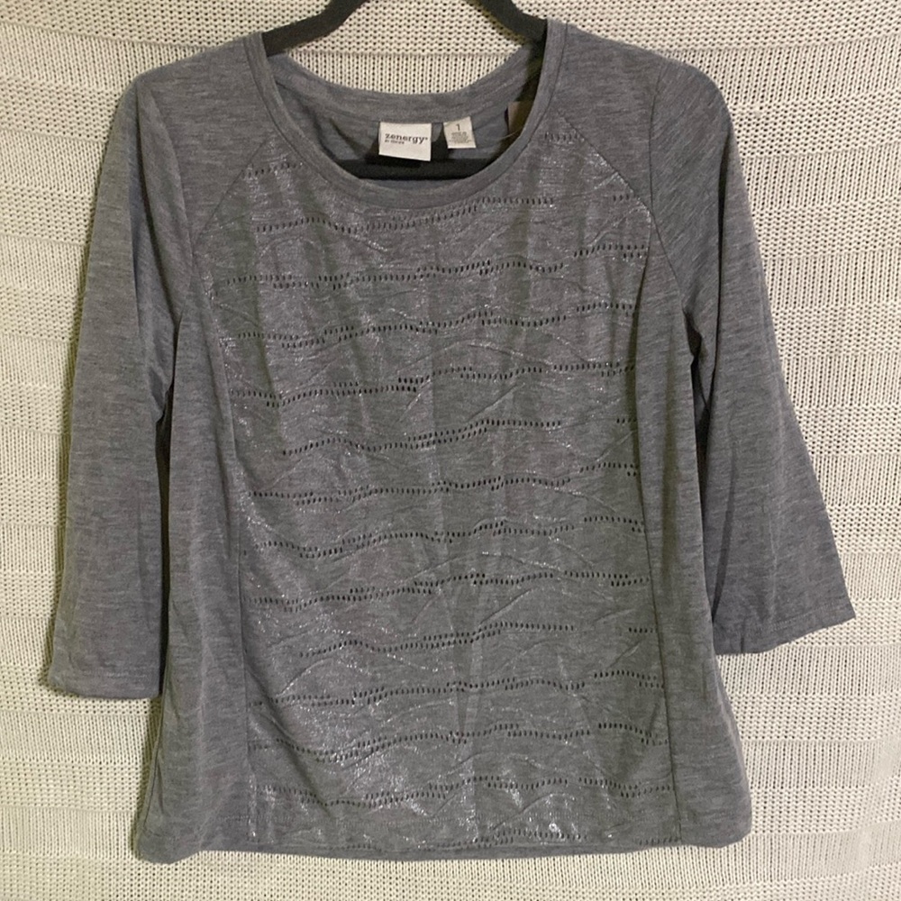 NWT Chico’s Zenergy Foil Texture front 3/4 sleeve